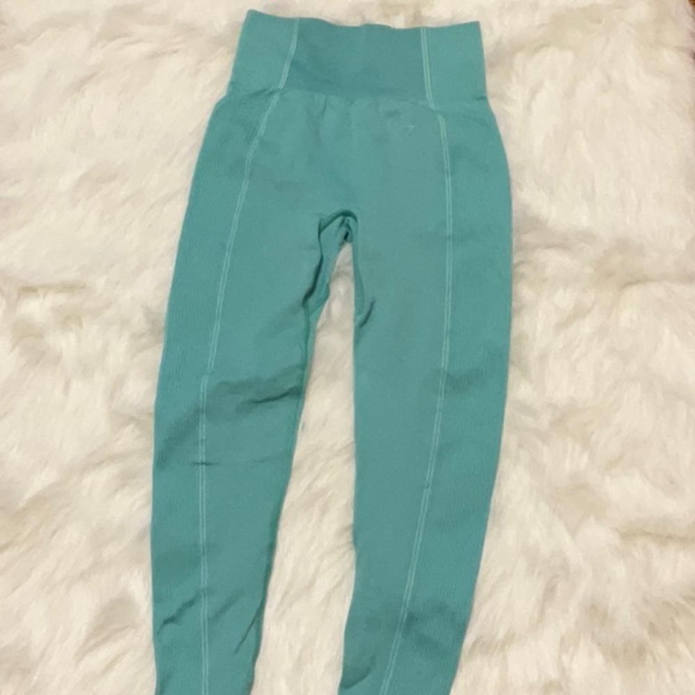 ✨ gym shark Tiffany blue leggings✨